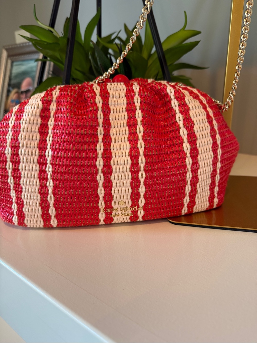 Kate spade scrunchy clutch, crossbody, like new condition - Picture 2 of 9